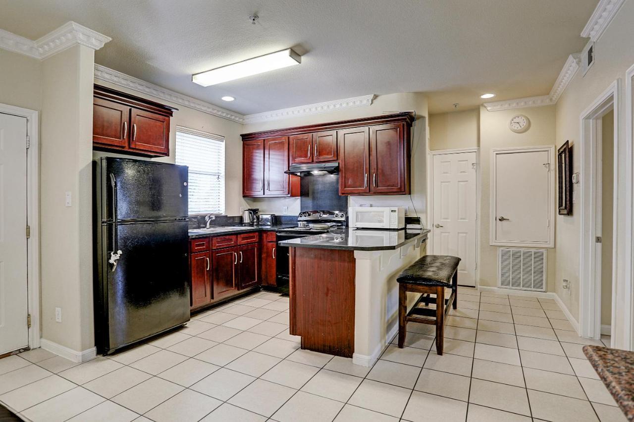 Corporate 2 Bedroom Furnished Apartamento *